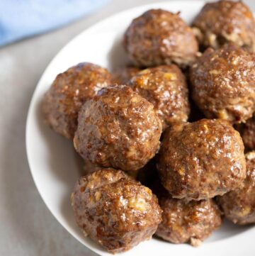 Easy Baked Meatballs on a plate.