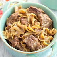 Instant Pot Beef Noodles in a blue bowl