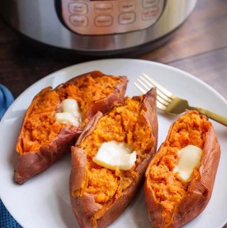 Instant Pot Sweet Potatoes are delicious and healthy. Best of all, these pressure cooker sweet potatoes are so easy to make! Pile on your favorite toppings and you have a delicious vegetable side dish, or a main course tasty Instant Pot Sweet Potato or Instant Pot Yams! simplyhappyfoodie.com #instantpotsweetpotatoes #pressurecookersweetpotatoes #instantpotyams #pressurecookeryams