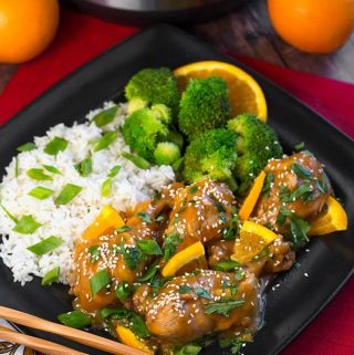 Instant Pot Orange Chicken Legs are a tasty way to prepare chicken drumsticks. With lots of fresh orange and Asian flavor, this pressure cooker orange chicken legs recipe is sure to be a family favorite. This is an Instant Pot dump and start recipe. Instant Pot recipes by simplyhappyfoodie.com #instantpotorangechicken #pressurecookerorangechicken
