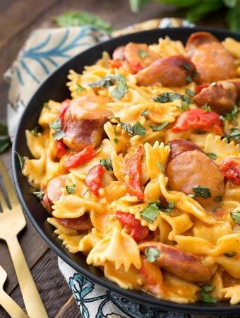 Cajun Pasta on a black plate