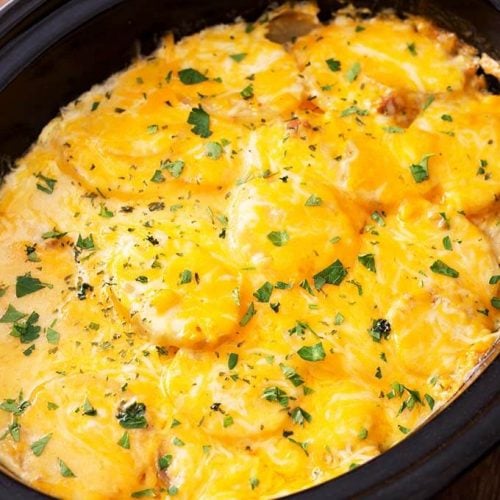 Slow Cooker Cheesy Scalloped Potatoes