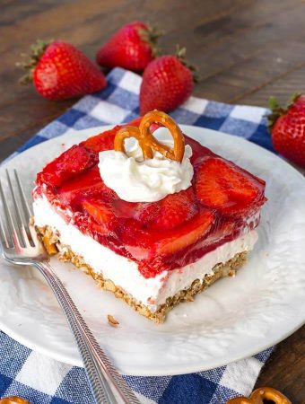 Strawberry Pretzel Jello Salad