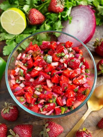 Fresh Strawberry Salsa in a glass bowl