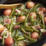 Slow Cooker Green Beans with Bacon and Potatoes