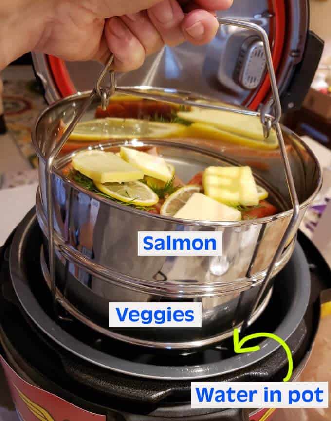 Image showing Pot in pot method to put both salmon and veggies in pressure cooker at the same time