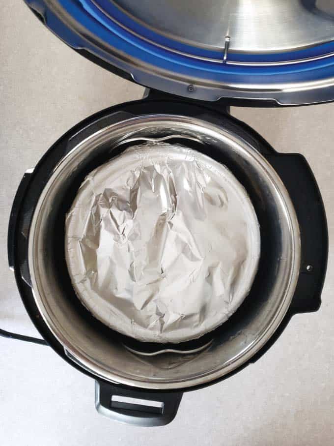 Casserole covered with foil using the Pot-in-Pot cooking techinque