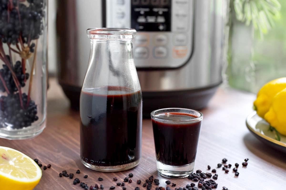 Instant Pot Elderberry Syrup