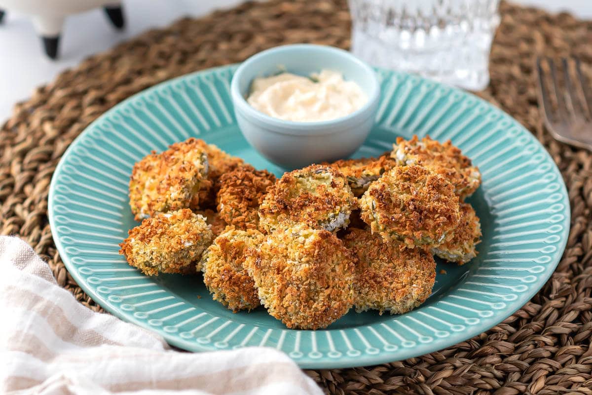 air fryer pickles on a blue plate