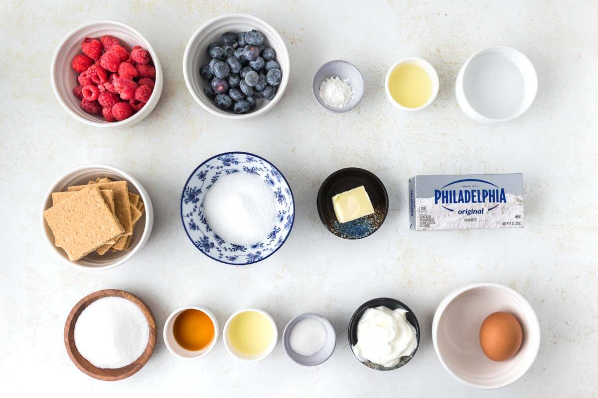 Mini Cheesecakes ingredient shot.