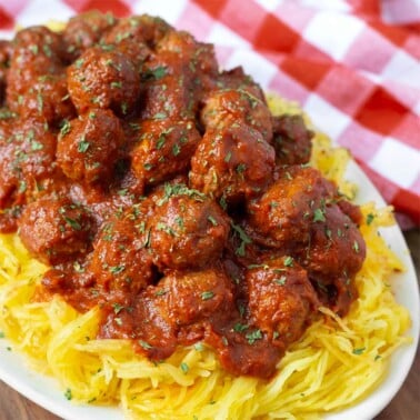 slow cooker spaghetti squash meatballs beauty shot
