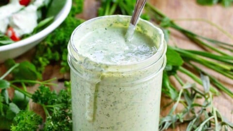 Creamy Herb Yogurt Dressing
