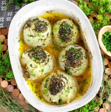 baked herbed onions