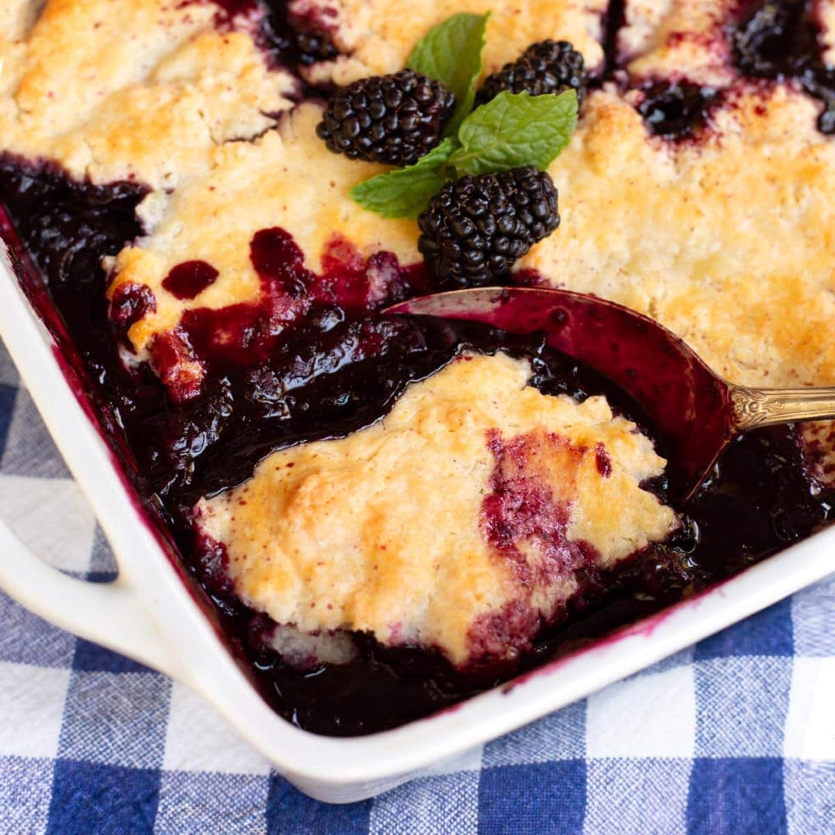 Homemade Blackberry Cobbler - Simply Happy Foodie