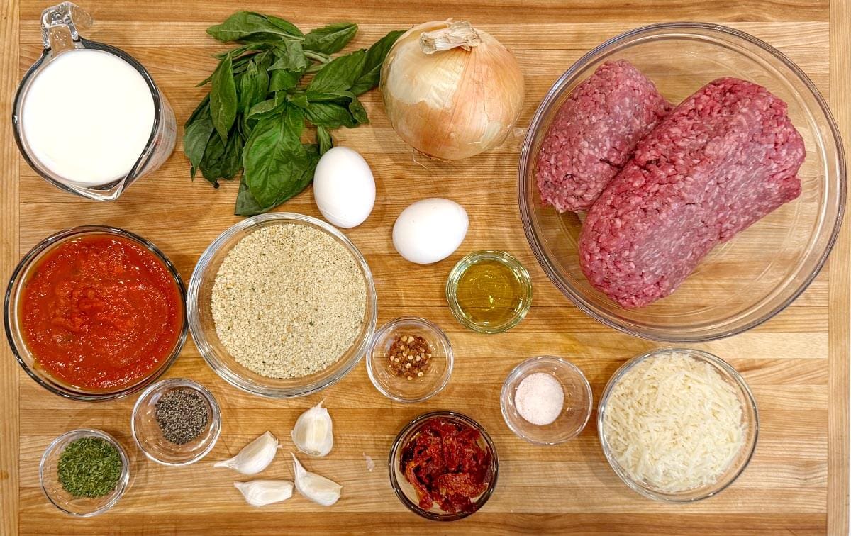 italian meatloaf ingredients shot